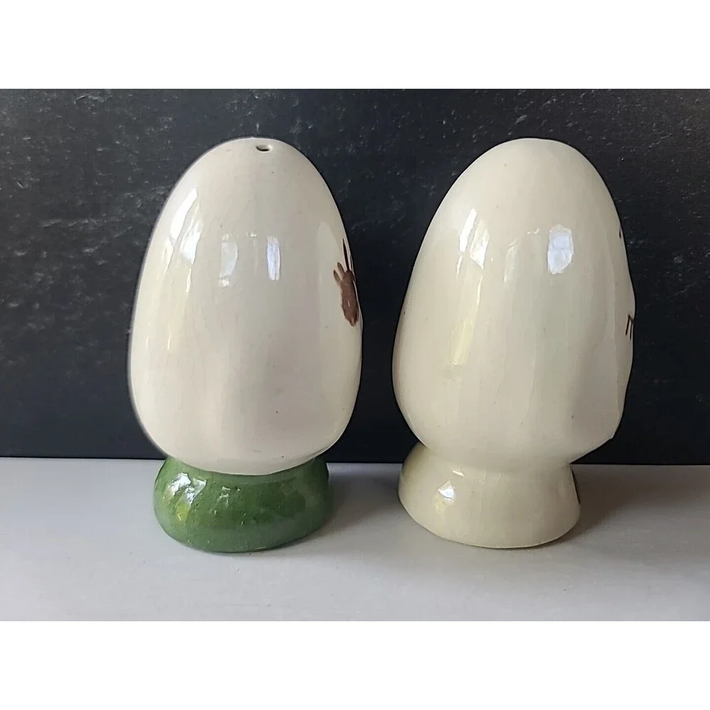 Egg Head Salt And Pepper Shakers Vintage, READ